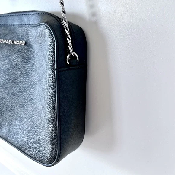 Michael Kors Black/Grey Large Crossbody Bag - Picture 6 of 10
